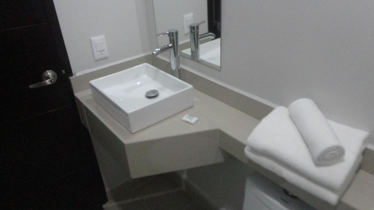 Hotel Tampico Express ซิวดัดมาเดโร ภายนอก รูปภาพ